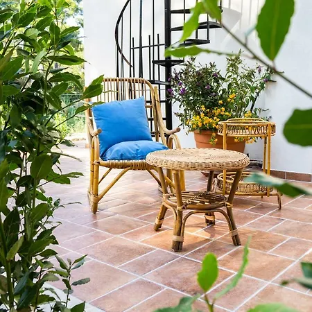 Ad Astra קסטלנטה מרינה